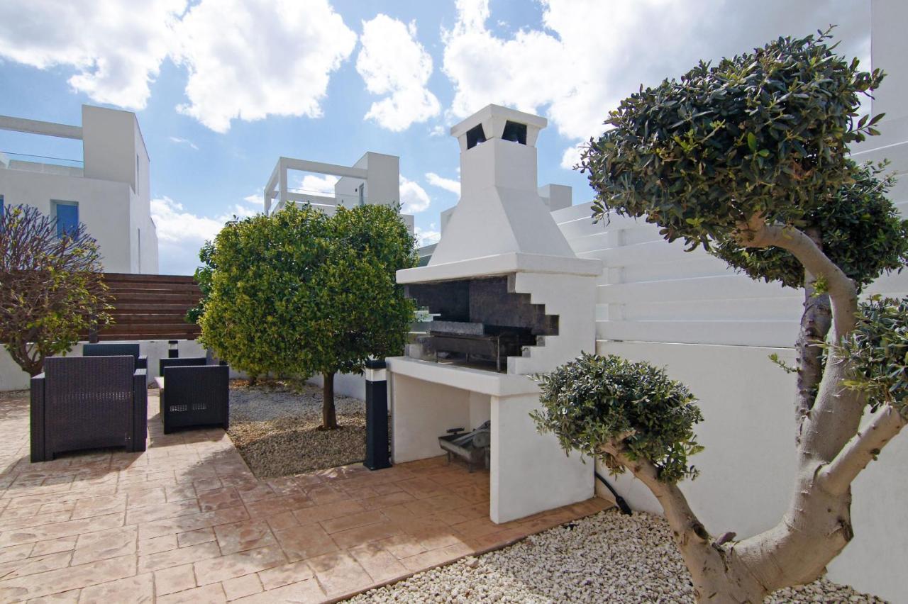 Villa Nissinia - Nissi Beach Area Ajía Nápa Kültér fotó